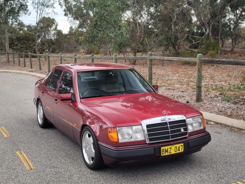 1993 320E, Perth, Perth, Australia